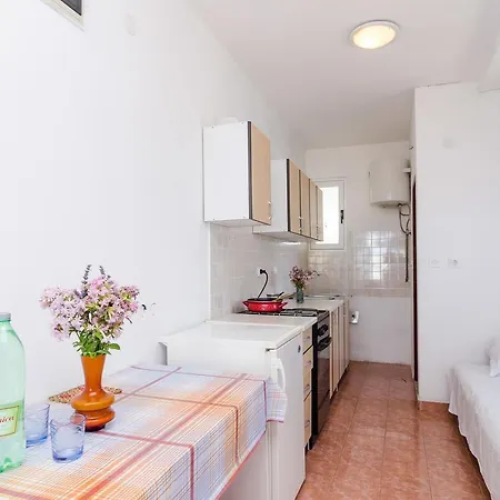 Appartement Pjestata 14440f *